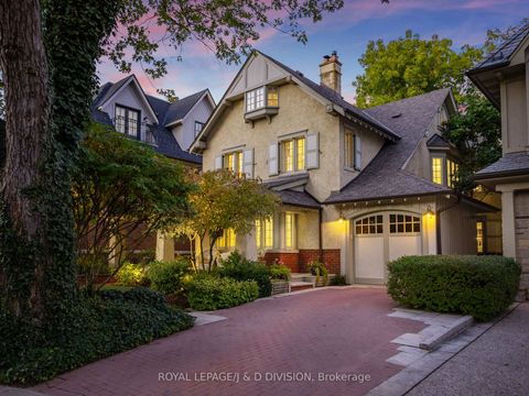 Photo 34 at 11 Cortleigh Crescent, Lawrence Park South, Toronto