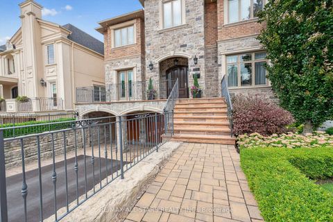 Photo 1 at 126 Hillview Road, Aurora Village, Aurora Photo 1 at 126 Hillview Road, Aurora Village, Aurora