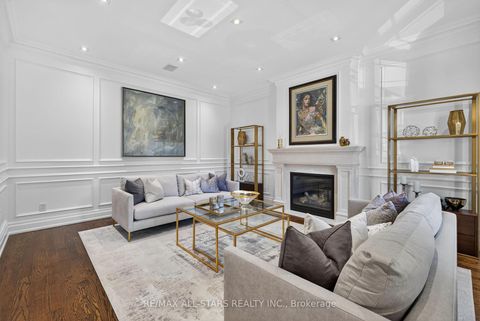 Photo 6 at 126 Hillview Road, Aurora Village, Aurora Photo 6 at 126 Hillview Road, Aurora Village, Aurora