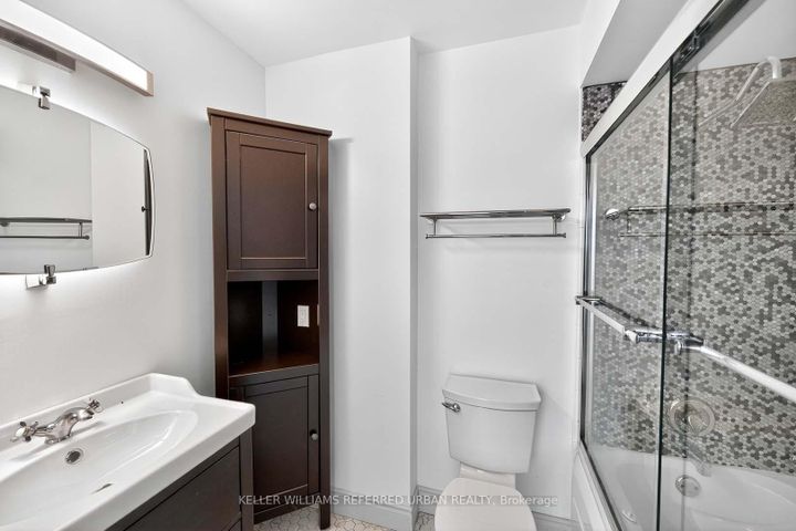 Photo 25 at 19 - 1050 Shawnmarr Road, Port Credit, Mississauga