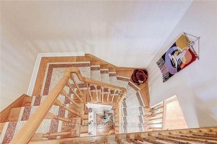 Photo 6 at 2870 Westbury Court, Central Erin Mills, Mississauga