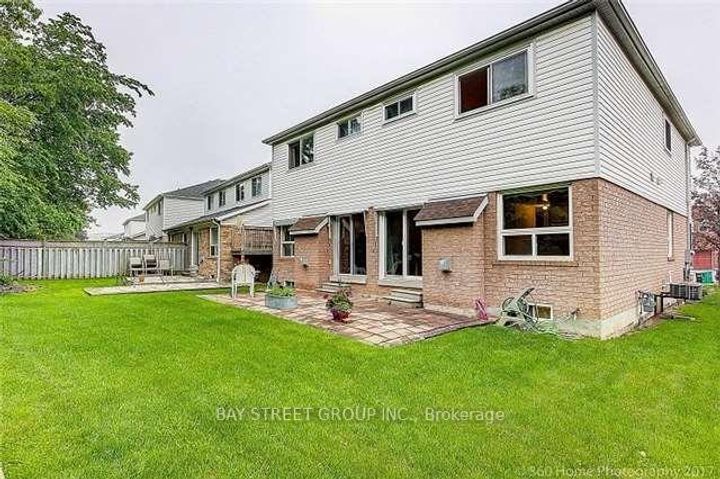 Photo 16 at 2870 Westbury Court, Central Erin Mills, Mississauga