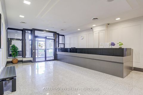 Photo 4 at 516 - 7 Bishop Avenue, Newtonbrook East, Toronto