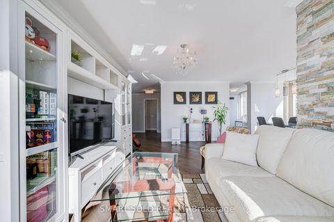 Photo 18 at 516 - 7 Bishop Avenue, Newtonbrook East, Toronto