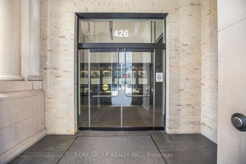 Photo 3 at 1705 - 426 University Avenue, Chinatown, Toronto