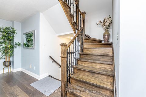 Photo 22 at 735 Brasswinds Trail, Pinecrest, Oshawa