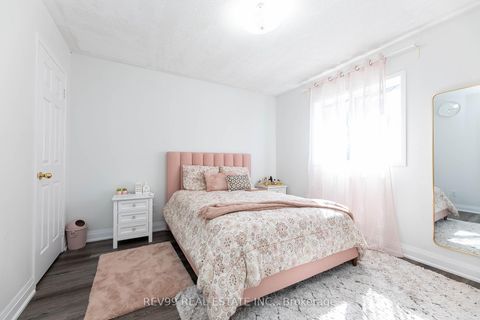 Photo 35 at 735 Brasswinds Trail, Pinecrest, Oshawa