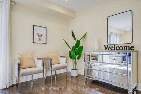 Photo 10 at 107 Enchanted Hills Crescent, Milliken, Toronto