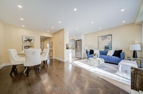 Photo 11 at 107 Enchanted Hills Crescent, Milliken, Toronto