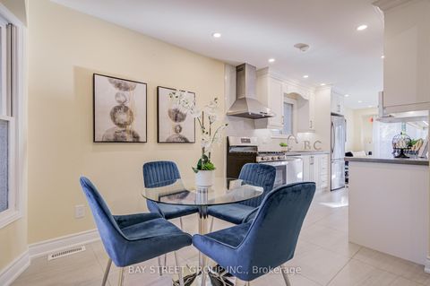 Photo 14 at 107 Enchanted Hills Crescent, Milliken, Toronto