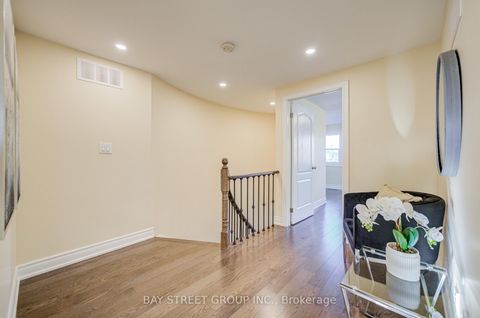 Photo 22 at 107 Enchanted Hills Crescent, Milliken, Toronto