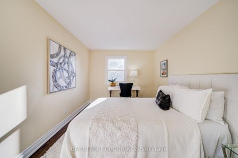 Photo 32 at 107 Enchanted Hills Crescent, Milliken, Toronto
