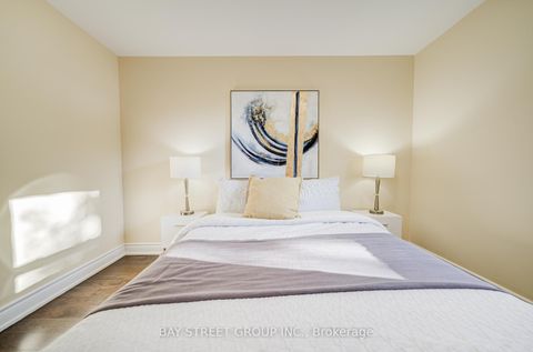 Photo 34 at 107 Enchanted Hills Crescent, Milliken, Toronto