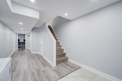Photo 38 at 107 Enchanted Hills Crescent, Milliken, Toronto