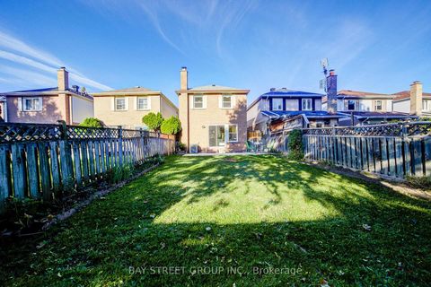 Photo 44 at 107 Enchanted Hills Crescent, Milliken, Toronto