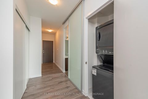 Photo 8 at 405 - 103 The Queensway, Swansea, Toronto