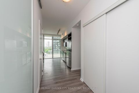 Photo 9 at 405 - 103 The Queensway, Swansea, Toronto