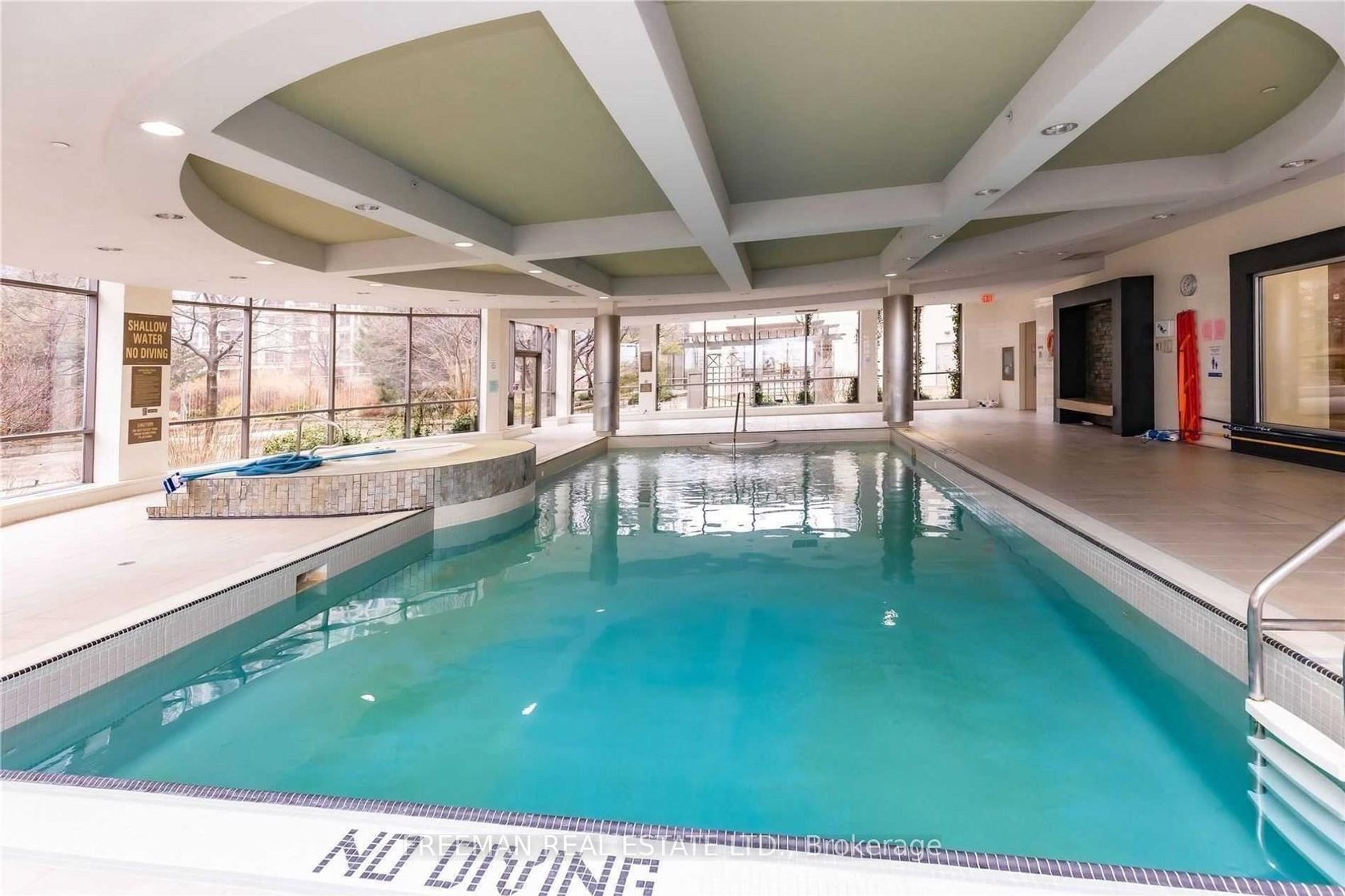 2331 - 3888 Duke Of York Boulevard, City Centre, Mississauga 