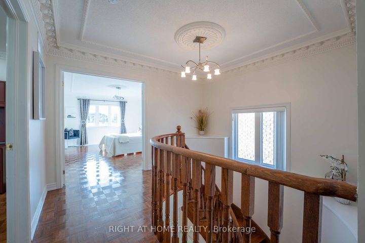 Photo 16 at 86 Dewpoint Road, Patterson, Vaughan