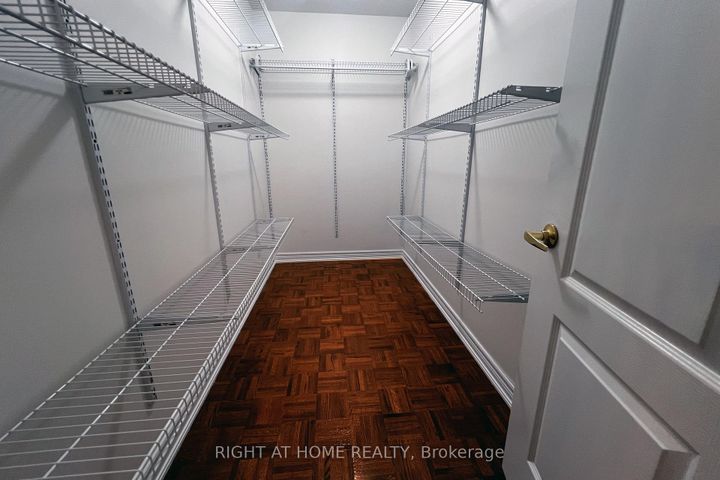 Photo 20 at 86 Dewpoint Road, Patterson, Vaughan