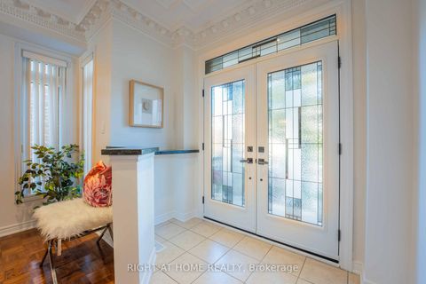 Photo 3 at 86 Dewpoint Road, Patterson, Vaughan