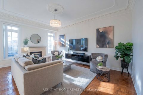 Photo 8 at 86 Dewpoint Road, Patterson, Vaughan