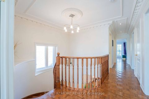 Photo 15 at 86 Dewpoint Road, Patterson, Vaughan