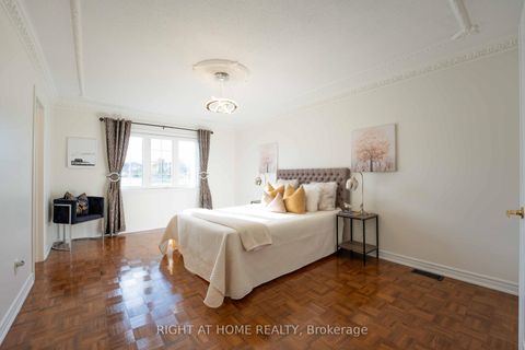 Photo 17 at 86 Dewpoint Road, Patterson, Vaughan