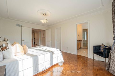 Photo 18 at 86 Dewpoint Road, Patterson, Vaughan