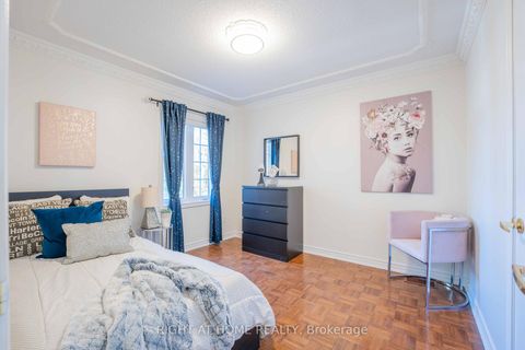 Photo 22 at 86 Dewpoint Road, Patterson, Vaughan