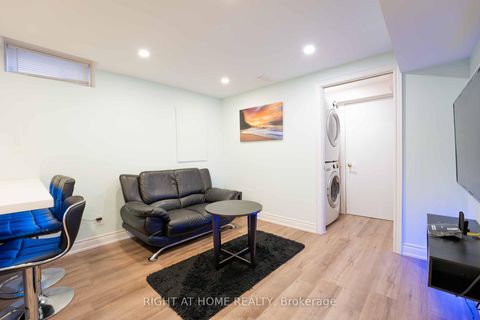 Photo 28 at 86 Dewpoint Road, Patterson, Vaughan