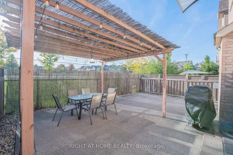 Photo 36 at 86 Dewpoint Road, Patterson, Vaughan