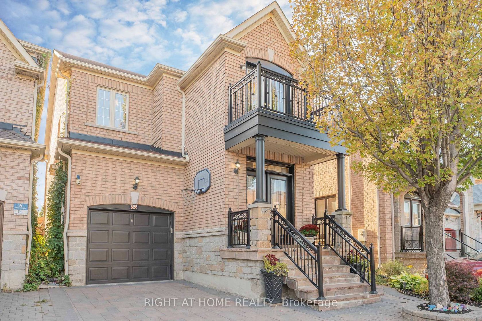86 Dewpoint Road, Patterson, Vaughan 