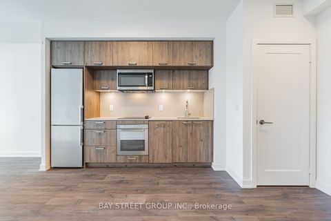 Photo 6 at 1008 - 50 Mccaul Street, Chinatown, Toronto