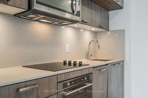 Photo 9 at 1008 - 50 Mccaul Street, Chinatown, Toronto