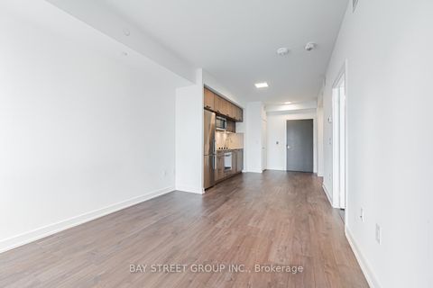 Photo 14 at 1008 - 50 Mccaul Street, Chinatown, Toronto