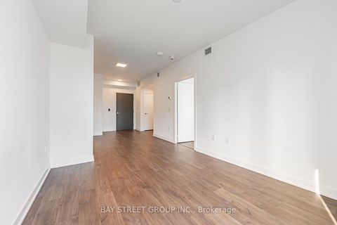 Photo 15 at 1008 - 50 Mccaul Street, Chinatown, Toronto