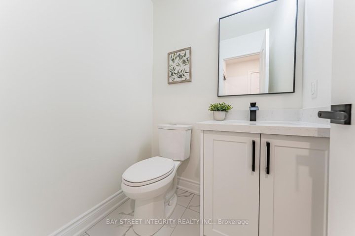 Photo 20 at 6847 Dillingwood Drive, Lisgar, Mississauga