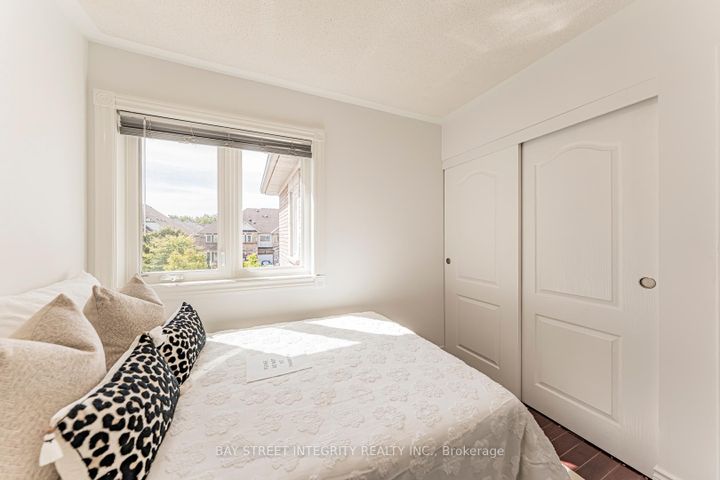 Photo 31 at 6847 Dillingwood Drive, Lisgar, Mississauga