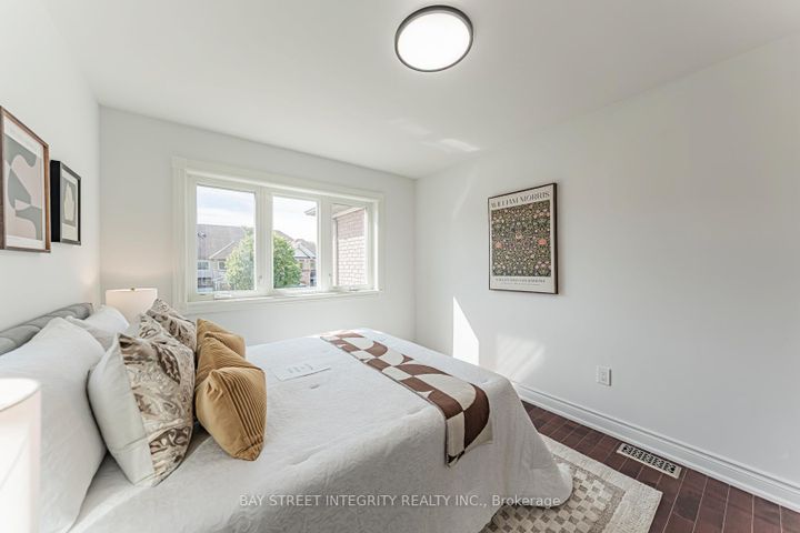 Photo 33 at 6847 Dillingwood Drive, Lisgar, Mississauga