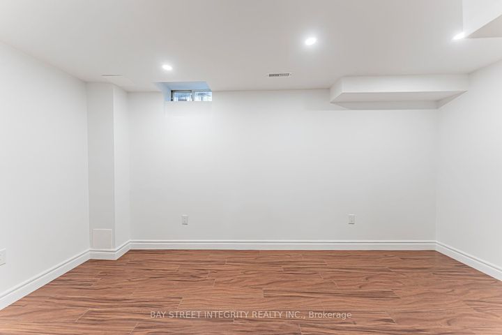 Photo 39 at 6847 Dillingwood Drive, Lisgar, Mississauga