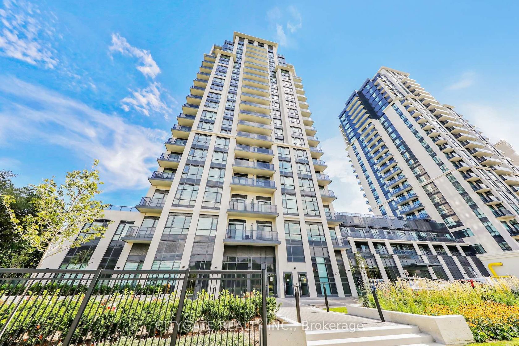 1610 - 202 Burnhamthorpe Road E, City Centre, Mississauga 