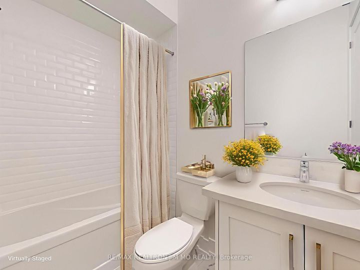 Photo 18 at 20 Nanhai Avenue, Angus Glen, Markham