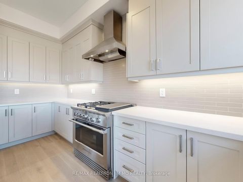 Photo 10 at 20 Nanhai Avenue, Angus Glen, Markham