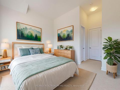 Photo 19 at 20 Nanhai Avenue, Angus Glen, Markham