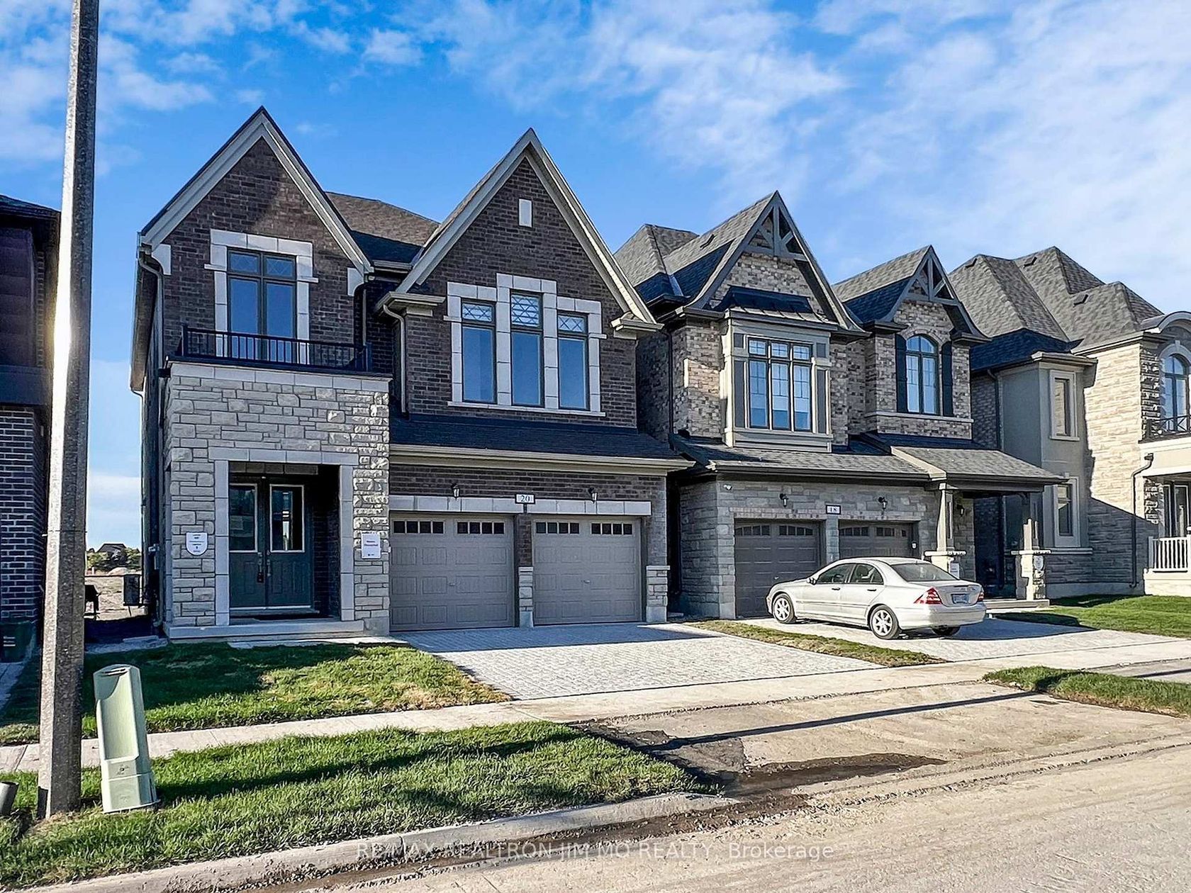 20 Nanhai Avenue, Angus Glen, Markham 2