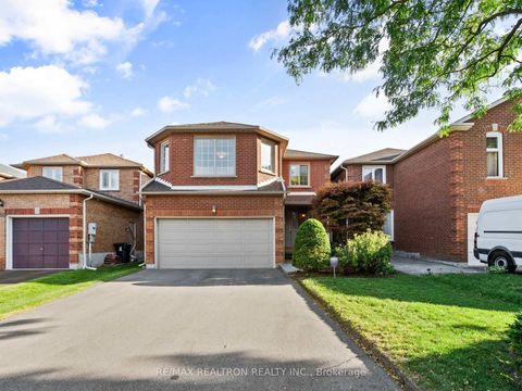 Photo 1 at 62 Darby Court, Rouge E11, Toronto