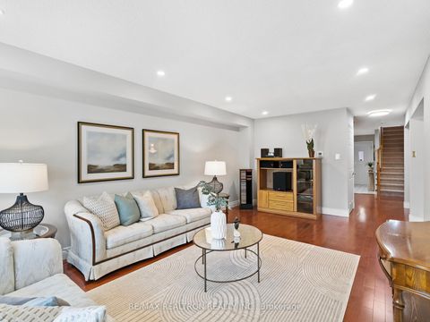 Photo 5 at 62 Darby Court, Rouge E11, Toronto