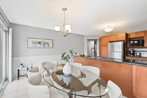 Photo 11 at 62 Darby Court, Rouge E11, Toronto