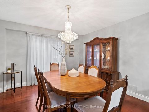 Photo 16 at 62 Darby Court, Rouge E11, Toronto